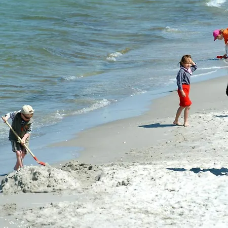 Ferienapartment Duenensand Direkt Am Kurstrand Zingst